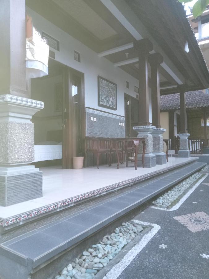 デウィ アンタラ ホームステイ ウブド エクステリア 写真